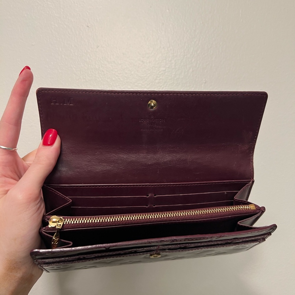 LV Vernis Wallet | Burgundy - Picture 12 of 15